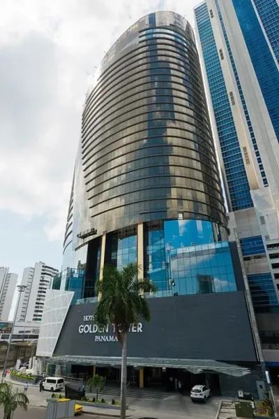 Las Americas Golden Tower exterior