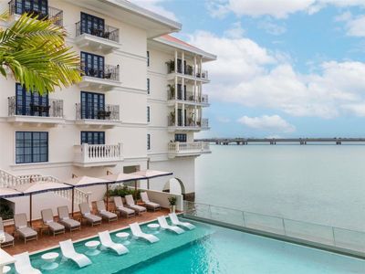 Sofitel Legend Casco Viejo pool
