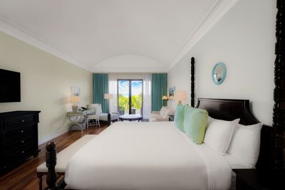 Buenaventura Golf & Beach Resort guestroom