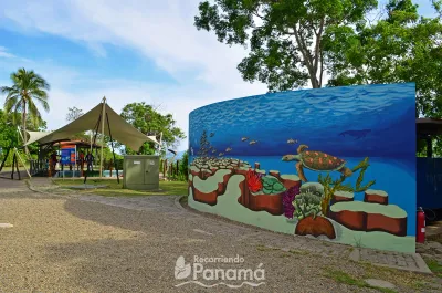 Exterior entrance and mural at Smithsonian Punta Culebra