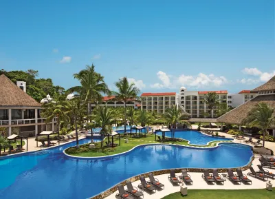 Dreams Playa Bonita Panama pool