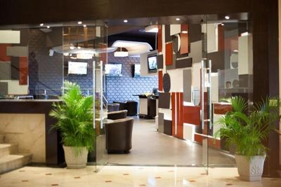 Plaza Paitilla Inn lobby