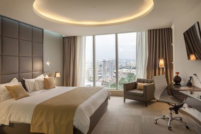 Las Americas Golden Tower miscellaneous