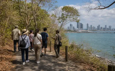 Coastal path and dry forest setting at Smithsonian Punta Culebra